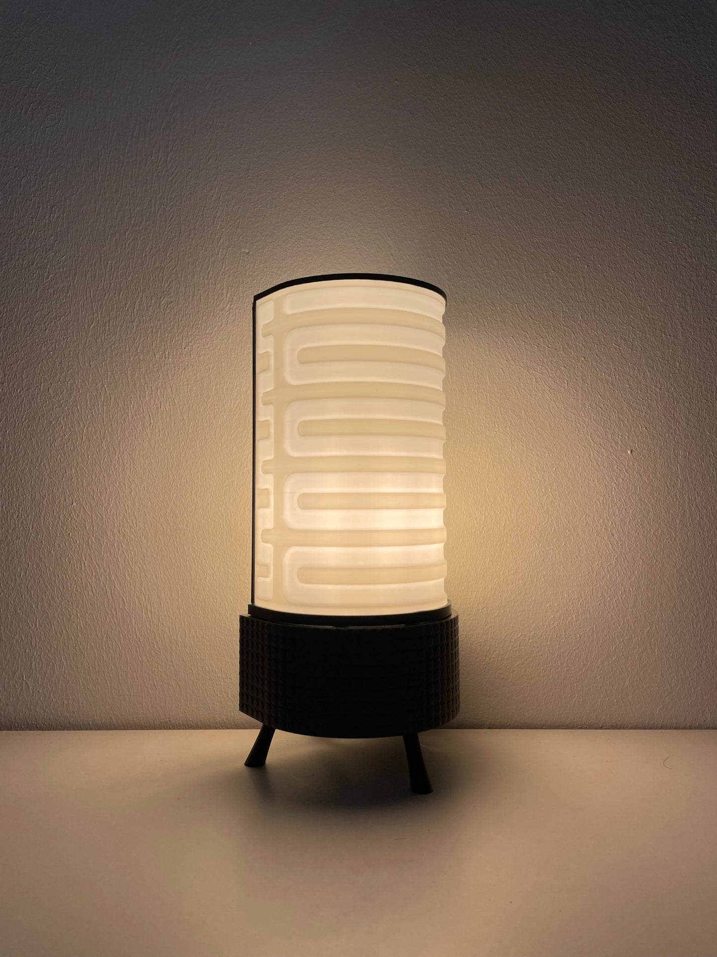 Lampa L01